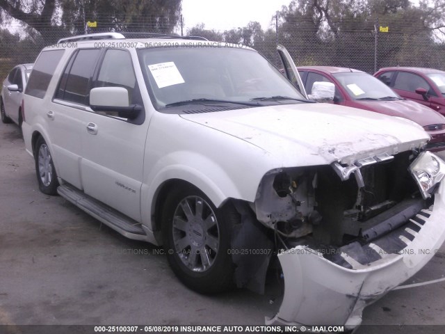 5LMFU27515LJ02093 - 2005 LINCOLN NAVIGATOR 白色 照片 1