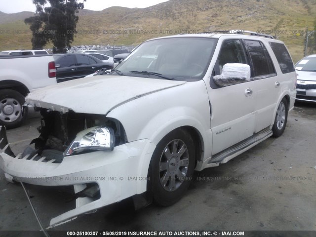 5LMFU27515LJ02093 - 2005 LINCOLN NAVIGATOR 白色 照片 2