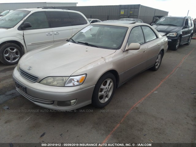 JT8BF28G910307798 - 2001 LEXUS ES 300 GOLD photo 2