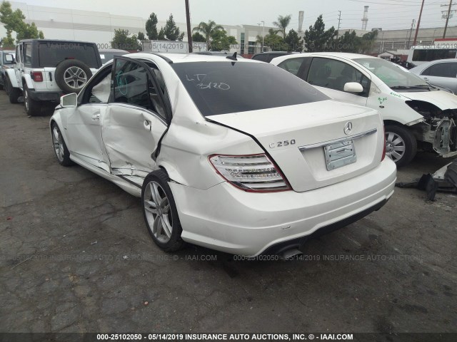 WDDGF4HB5CA614055 - 2012 MERCEDES-BENZ C 250 WHITE photo 3