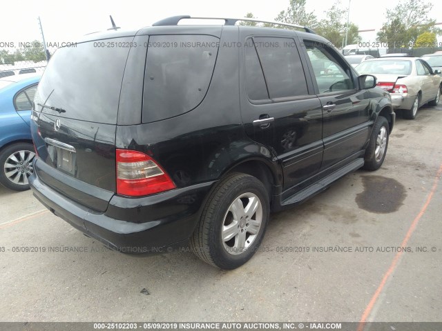 4JGAB57E05A558926 - 2005 MERCEDES-BENZ ML 350 BLACK photo 4