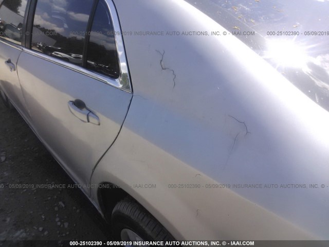 1G1ZG57B58F195733 - 2008 CHEVROLET MALIBU LS SILVER photo 6
