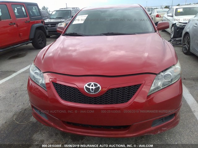 4T1BK46K77U017881 - 2007 TOYOTA CAMRY NEW GENERAT LE/XLE/SE RED photo 6