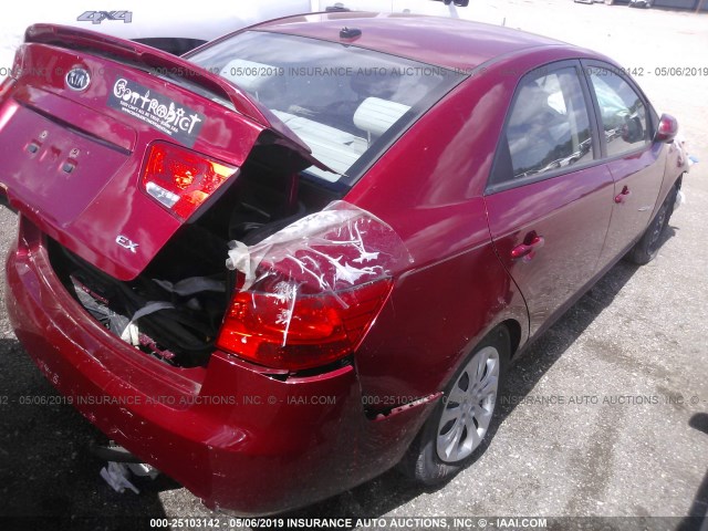 KNAFU4A25B5455614 - 2011 KIA FORTE EX RED photo 4