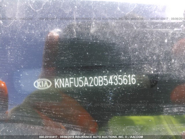KNAFU5A20B5435616 - 2011 KIA FORTE EX GRAY photo 9
