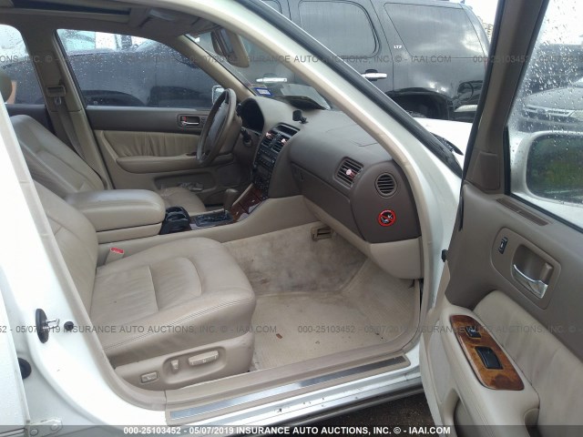 JT8BH22F4T0060378 - 1996 LEXUS LS 400 WHITE photo 5