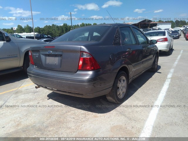 1FAFP34N97W114203 - 2007 FORD FOCUS ZX4/S/SE/SES GRAY photo 4