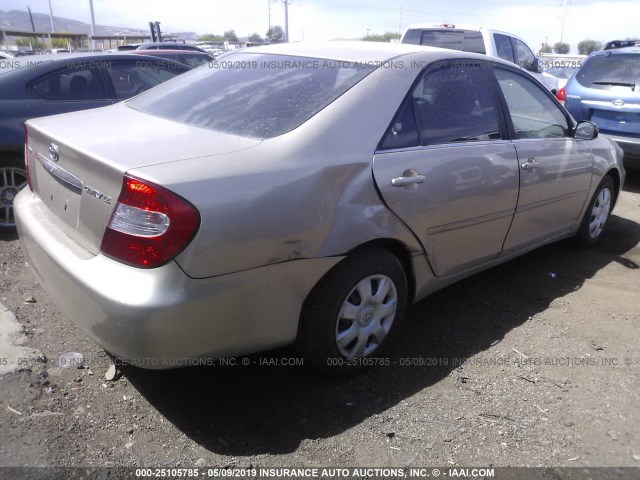 JTDBE32K220085503 - 2002 TOYOTA CAMRY LE/XLE/SE Champagne photo 4