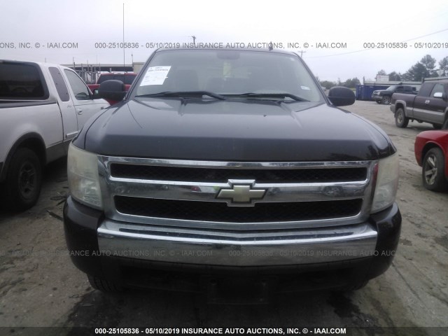 2GCEK13C771711494 - 2007 CHEVROLET SILVERADO K1500 CREW CAB BLACK photo 6