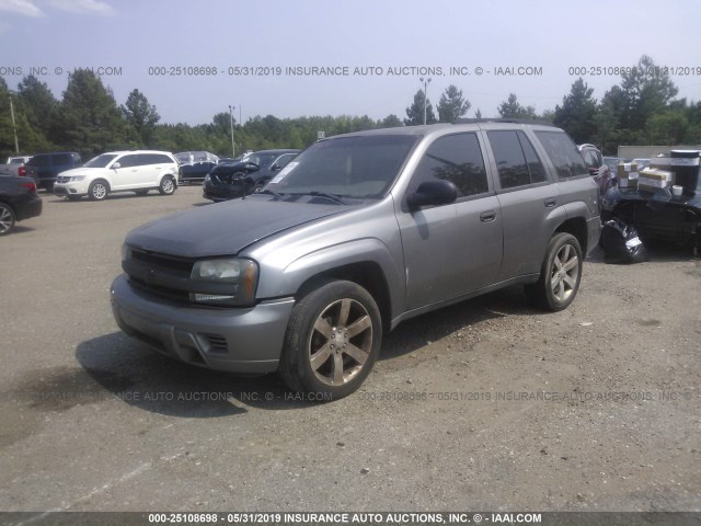 1GNDT13S652274074 - 2005 CHEVROLET TRAILBLAZER LS/LT GRAY photo 2