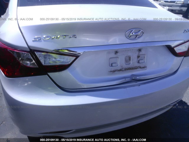 5NPEC4ABXBH275112 - 2011 HYUNDAI SONATA SE/LIMITED SILVER photo 6