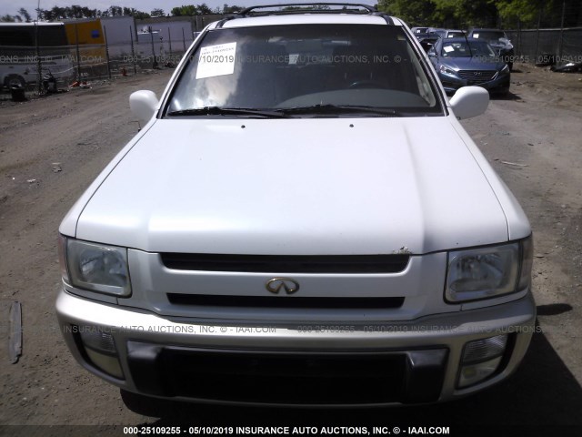 JNRAR07YXYW076176 - 2000 INFINITI QX4 WHITE photo 6