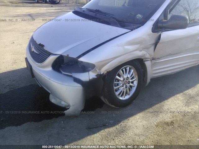 2C8GP64L01R240396 - 2001 CHRYSLER TOWN & COUNTRY LIMITED SILVER photo 6