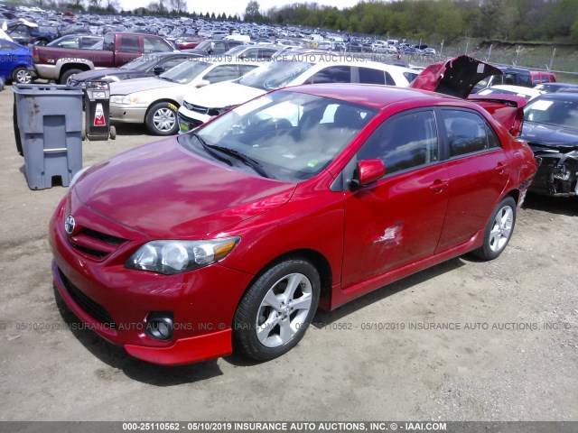 2T1BU4EE6DC100477 - 2013 TOYOTA COROLLA S/LE RED photo 2