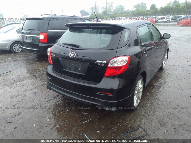 2T1GE40E09C004684 - 2009 TOYOTA COROLLA MATRIX XRS BLACK photo 4
