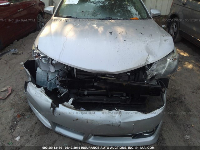 4T1BF1FK4EU325512 - 2014 TOYOTA CAMRY L/SE/LE/XLE 银色 照片 6