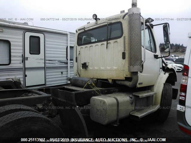 1FUBCXDJ45HU07901 - 2005 FREIGHTLINER M2 106 MEDIUM DUTY Unknown photo 4