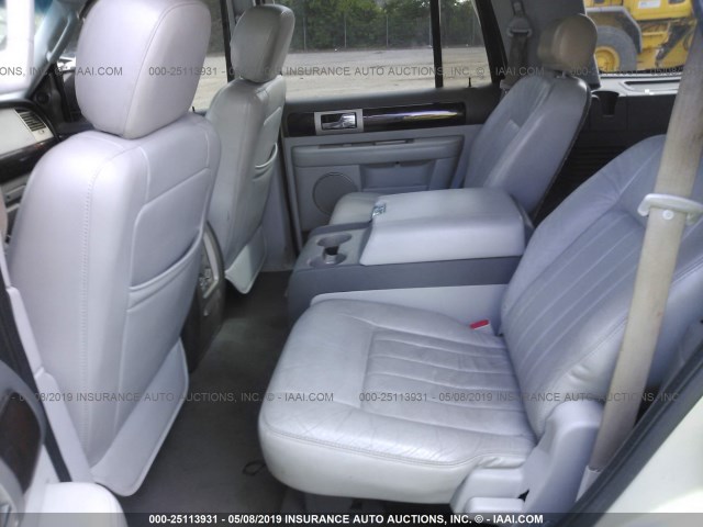 5LMFU28555LJ12625 - 2005 LINCOLN NAVIGATOR 银色 照片 8