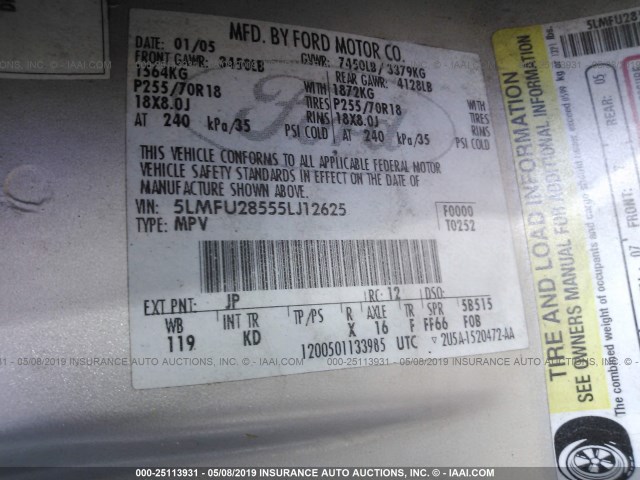 5LMFU28555LJ12625 - 2005 LINCOLN NAVIGATOR 银色 照片 9