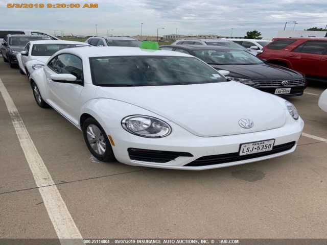 3VWFD7AT6KM705592 - 2019 VOLKSWAGEN BEETLE S/FINAL EDITION SE/FINAL WHITE photo 17
