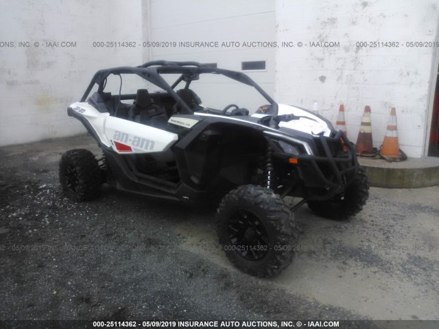 3JBVGAW24HK000266 - 2017 CAN-AM MAVERICK X3 TURBO R WHITE photo 1