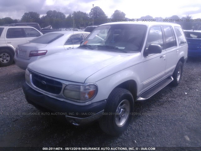 1FMZU63E7YZB54164 - 2000 FORD EXPLORER XLT WHITE photo 2