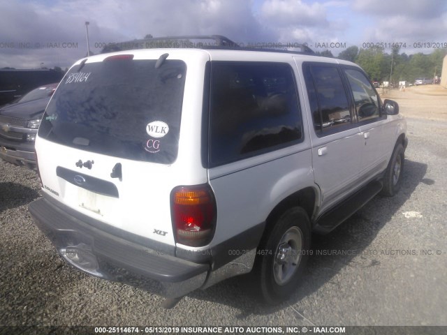 1FMZU63E7YZB54164 - 2000 FORD EXPLORER XLT WHITE photo 4