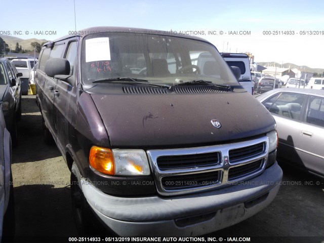 2B5WB35Z9YK147403 - 2000 DODGE RAM WAGON B3500 PURPLE photo 1