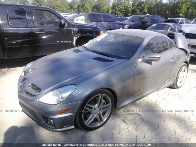 WDBWK58F99F191565 - 2009 MERCEDES-BENZ SLK 350 SILVER photo 2