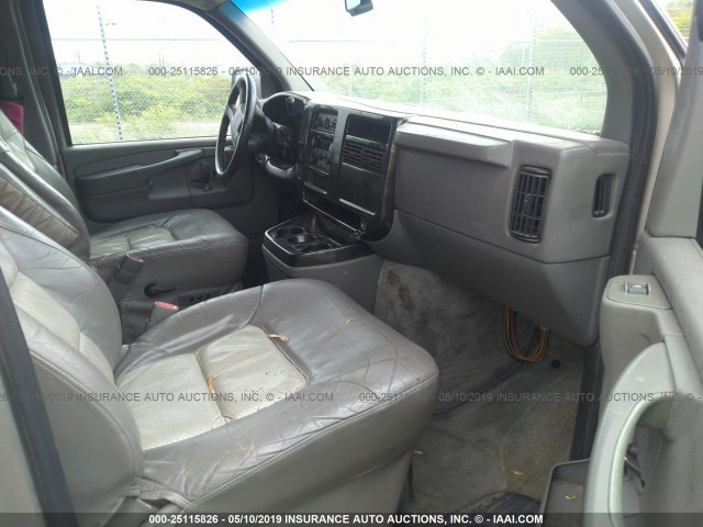 1GBFG15TX31229979 - 2003 CHEVROLET EXPRESS G1500  GOLD photo 5