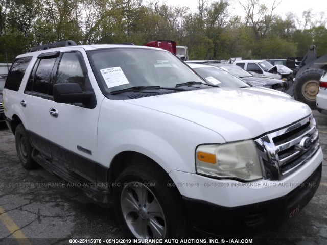 1FMFU16567LA87933 - 2007 FORD EXPEDITION XLT WHITE photo 1