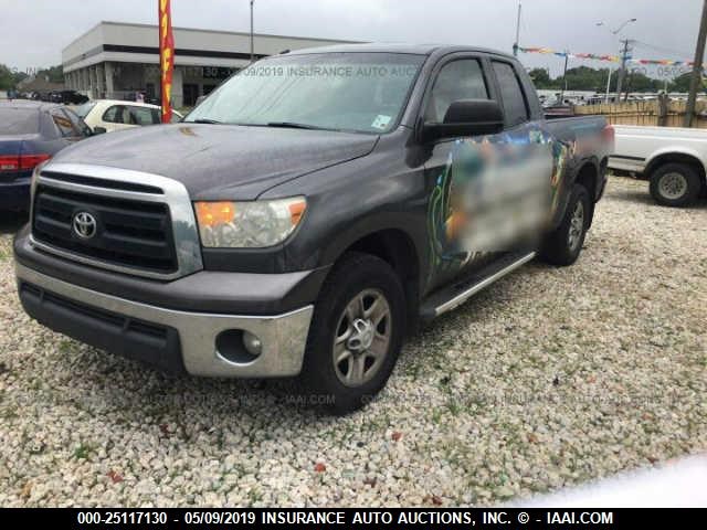 5TFRM5F1XCX043281 - 2012 TOYOTA TUNDRA GRAY photo 2