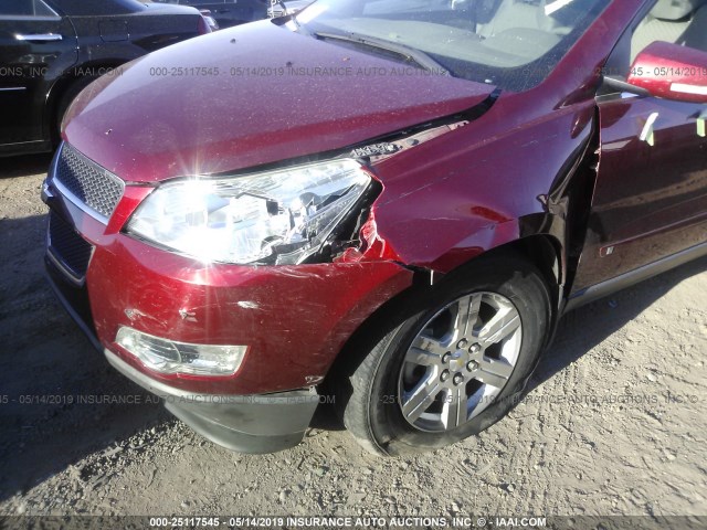 1GNLRGED8AS114316 - 2010 CHEVROLET TRAVERSE LT RED photo 6