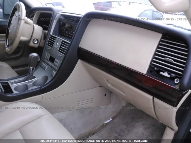 5LMEU68H05ZJ04992 - 2005 LINCOLN AVIATOR Qara foto 5