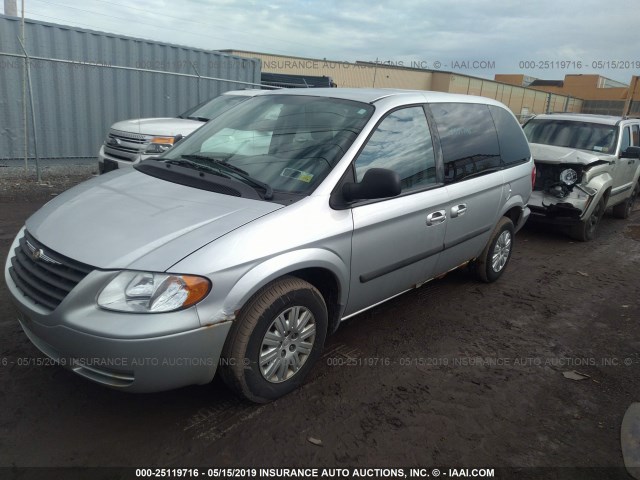 1A4GP45R76B739706 - 2006 CHRYSLER TOWN & COUNTRY  SILVER photo 2