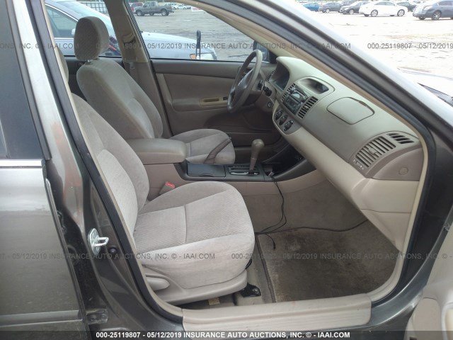 4T1BE32K43U696350 - 2003 TOYOTA CAMRY LE/XLE/SE BROWN photo 5