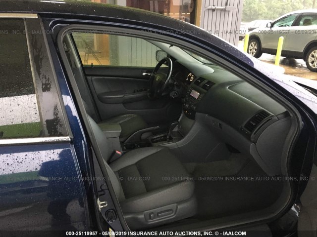 1HGCM66557A012772 - 2007 HONDA ACCORD EX BLACK photo 5