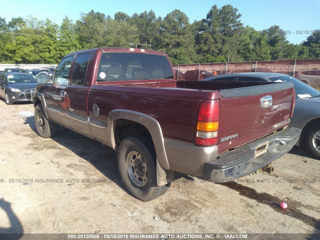 1GTGK29UXYE133051 - 2000 GMC NEW SIERRA K2500 MAROON photo 3