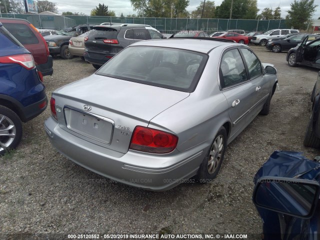 KMHWF35H12A523982 - 2002 HYUNDAI SONATA GLS/LX SILVER photo 4