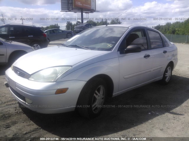 1FAFP34331W216702 - 2001 FORD FOCUS SE/SE SPORT SILVER photo 2