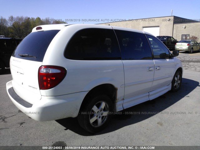 2B4GP44362R768822 - 2002 DODGE GRAND CARAVAN SPORT WHITE photo 4