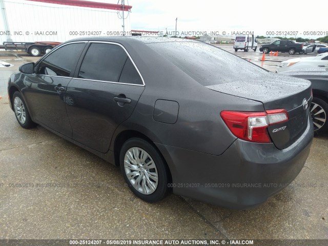 4T4BF1FK7CR197012 - 2012 TOYOTA CAMRY SE/LE/XLE GRAY photo 3