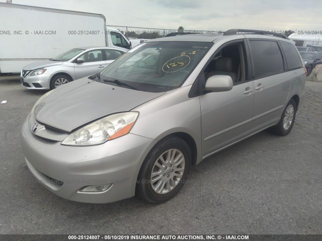 5TDZK22C38S200710 - 2008 TOYOTA SIENNA XLE/XLE LIMITED GRAY photo 2