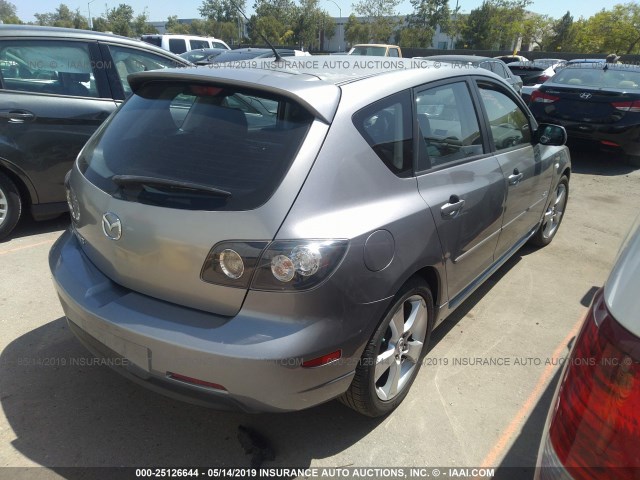 JM1BK344661465130 - 2006 MAZDA 3 HATCHBACK GRAY photo 4