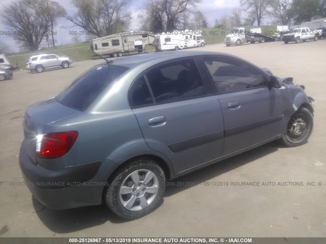 KNADE123276205484 - 2007 KIA RIO LX/SX GRAY photo 4