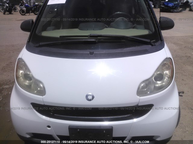 WMEEJ31X59K214095 - 2009 SMART FORTWO PURE/PASSION WHITE photo 6