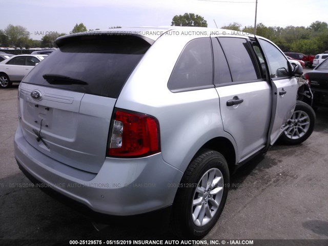 2FMDK3GC4DBE33706 - 2013 FORD EDGE SE SILVER photo 4