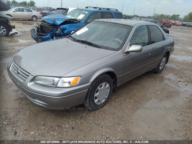 JT2BG22K0X0371936 - 1999 TOYOTA CAMRY LE/XLE Grau Foto 6