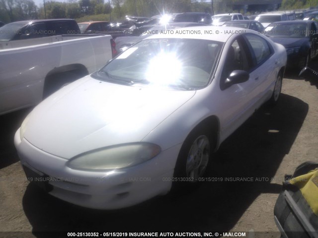 2B3HD46RX4H693666 - 2004 DODGE INTREPID SE WHITE photo 2