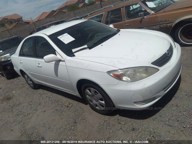 JTDBE32K720064002 - 2002 TOYOTA CAMRY LE/XLE/SE WHITE photo 1